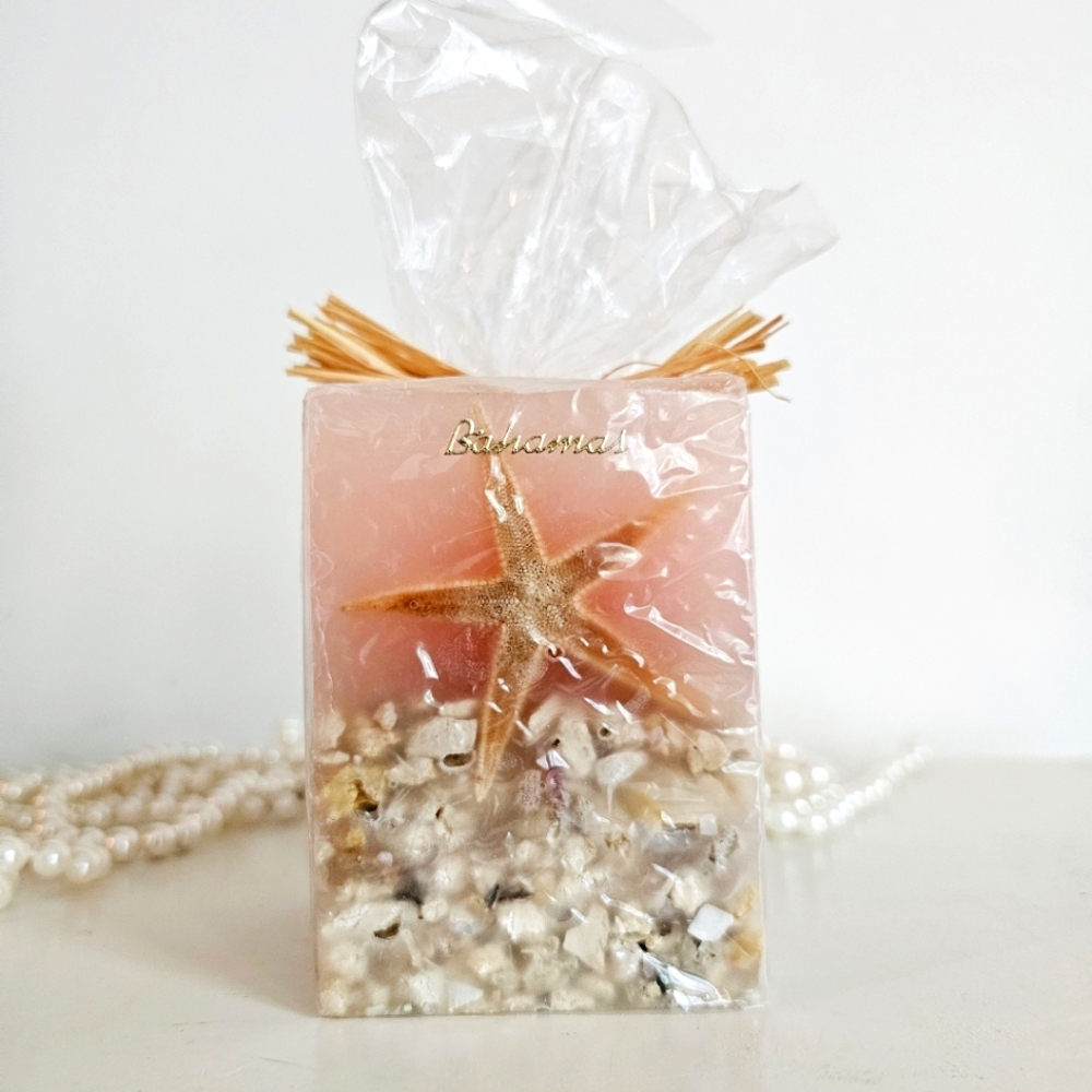 Embedded Natural Seashells Starfish Ocean Rocks Scented Candle Bahamas Souvenir